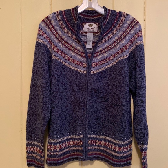 Tiara International Sweaters - ❗️DONATING FRIDAY❗️Vintage Tiara International Full Zip Fair Isle Cardigan